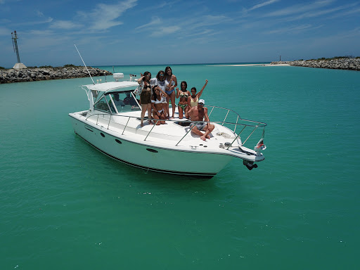 Mahalo Boats | Renta de Yates en Yucatan