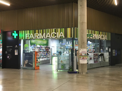 Información y opiniones sobre FARMACIA AUTOBUSES de Pamplona