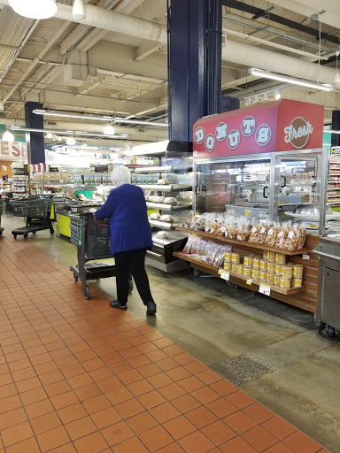 Grocery Store «Whole Foods Market», reviews and photos, 40 Railroad St, Andover, MA 01810, USA