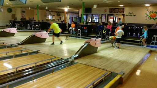 Bowling Alley «Green Lake Lanes Inc», reviews and photos, 7930 E Genesee St, Fayetteville, NY 13066, USA