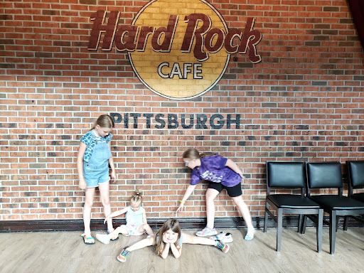 American Restaurant «Hard Rock Cafe», reviews and photos, 230 W Station Square Dr, Pittsburgh, PA 15219, USA