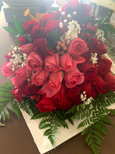 Florist «Flower Peddler», reviews and photos, 38350 Garfield Rd, Charter Twp of Clinton, MI 48038, USA