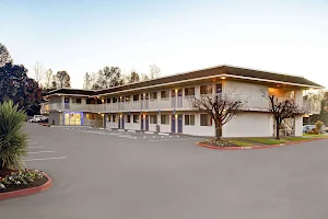 Motel 6 Troutdale, OR - Portland East image