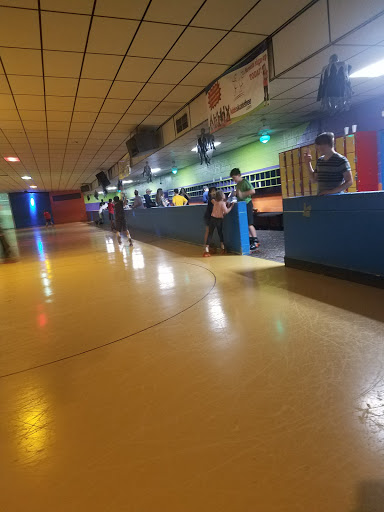 Roller Skating Rink «Northland Rolladium Skate Center», reviews and photos, 1020 Kent St, Liberty, MO 64068, USA