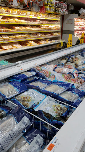 Grocery Store «Bravo Supermarkets», reviews and photos, 8251 Sunset Strip, Sunrise, FL 33322, USA