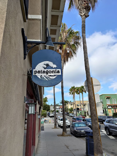 Clothing Store «Patagonia Cardiff-by-The-Sea», reviews and photos, 2185 San Elijo Ave, Cardiff, CA 92007, USA