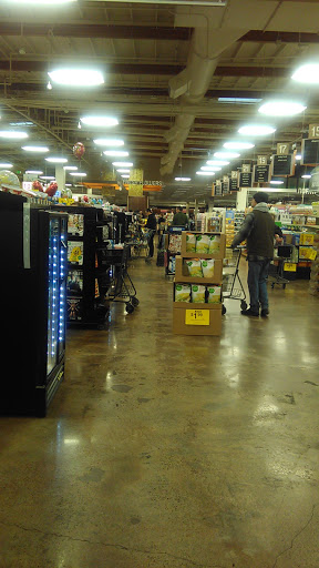 Grocery Store «Fred Meyer», reviews and photos, 14300 1st Avenue South, Burien, WA 98168, USA