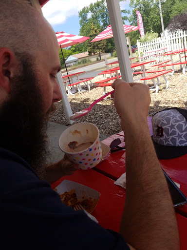 Ice Cream Shop «North Pole Ice Cream Shop», reviews and photos, 2973 Heights Ravenna Rd, Muskegon, MI 49444, USA