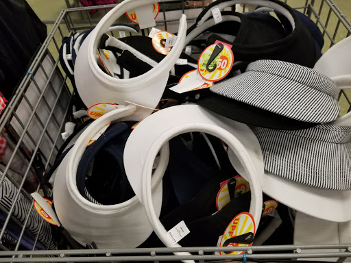 Discount Store «Kmart», reviews and photos, 5100 Dixie Hwy, Waterford Twp, MI 48329, USA