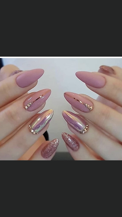 Lady's Nails by lily
