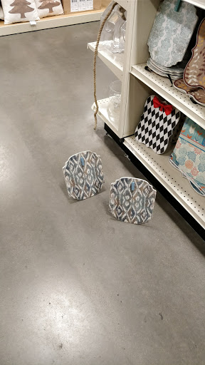 Home Goods Store «At Home», reviews and photos, 4641 Lafayette Rd, Indianapolis, IN 46254, USA