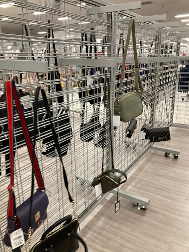 Clothing Store «Burlington Coat Factory», reviews and photos, 6055 E Main St, Columbus, OH 43213, USA