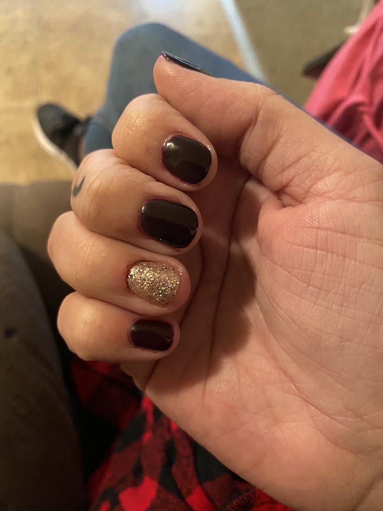 Candy Nails & Spa 98682