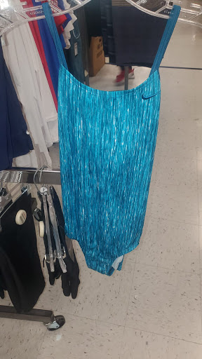 Sporting Goods Store «Big 5 Sporting Goods», reviews and photos, 19403 Victory Blvd #23, Reseda, CA 91335, USA