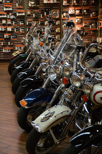 Motorcycle Repair Shop «Wabash Valley Harley-Davidson, Inc.», reviews and photos, 3912 US-41, Terre Haute, IN 47802, USA