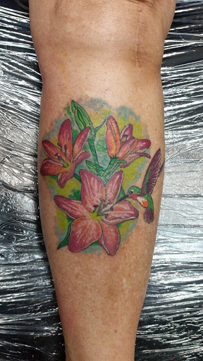 Tattoo Shop «Expressions Tattoo & Body Piercing», reviews and photos, 1619 N Florida Ave, Hernando, FL 34442, USA