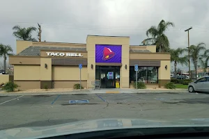 Taco Bell image