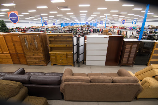 Thrift Store «75th & Thomas Goodwill Retail Store, Donation Center & Career Center», reviews and photos, 2929 N. 75th Ave, Phoenix, AZ 85033, USA