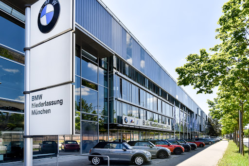 BMW Niederlassung München Filiale Fröttmaning