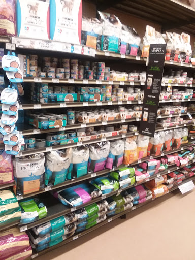 Pet Supply Store «Petco Animal Supplies», reviews and photos, 1350 S Ironton St #120, Aurora, CO 80012, USA