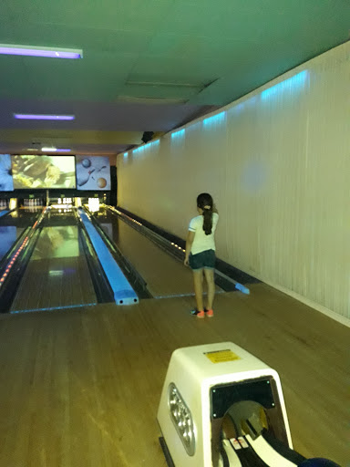 Bowling Alley «Diamond Strike Lanes & Sports Bar», reviews and photos, 2200 N Federal Hwy, Pompano Beach, FL 33062, USA