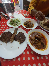 Plats et boissons du Restaurant pakistanais Restaurant Lahore Lahore à Paris - n°3