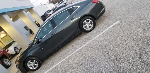 Car Dealer «Hubler Chevrolet Buick GMC», reviews and photos, 4687 Dixie Hwy, Bedford, IN 47421, USA
