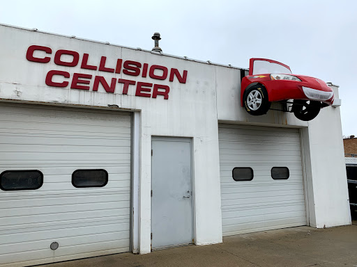 Auto Body Shop «Rosemont Auto Body», reviews and photos, 1614 E Oakton St, Des Plaines, IL 60018, USA