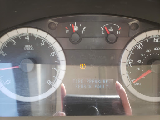 Esquivel Auto Sales, 4219 S 1st St, Austin, TX 78745, USA, 