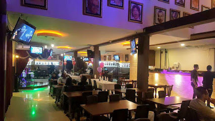 Luna Cafe Restaurante & Bar Soacha - Cra. 7 #12 - 54, Soacha, Cundinamarca, Colombia