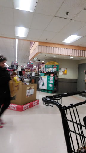 Supermarket «Giant Eagle Supermarket», reviews and photos, 1029 W View Park Dr, West View, PA 15229, USA