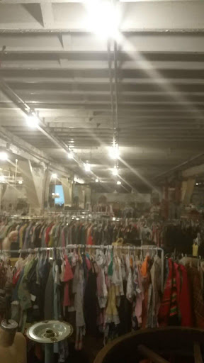 Wholesaler «Pixel 19 Vintage Clothing LLC», reviews and photos, 211 Klotter Ave, Cincinnati, OH 45219, USA