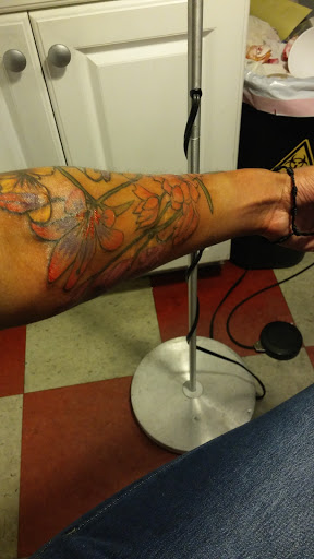 Tattoo Shop «Beaver Tattoo», reviews and photos, 94-02 Jamaica Ave, Woodhaven, NY 11421, USA