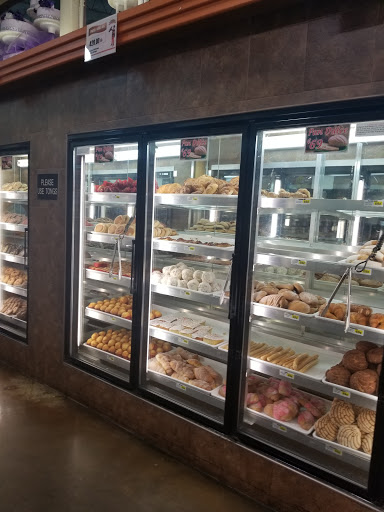 Mexican Grocery Store «El Rancho Supermarket», reviews and photos, 1212 N Beach St, Fort Worth, TX 76111, USA