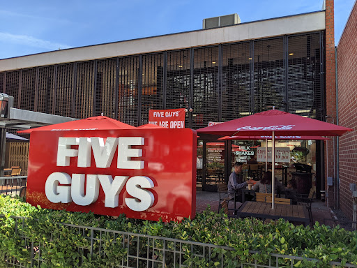 Shopping Mall «Shops On Lake Avenue», reviews and photos, 345 S Lake Ave, Pasadena, CA 91101, USA