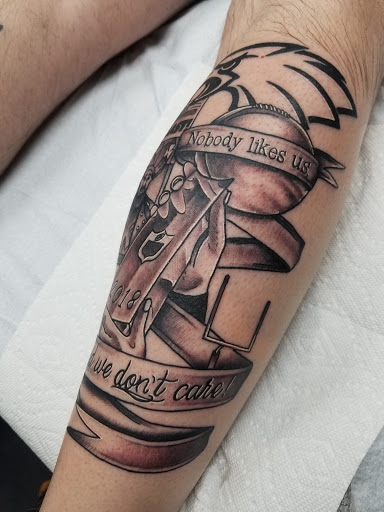 Tattoo Shop «High Rollers Tattoo Studio», reviews and photos, 203 S High St, West Chester, PA 19382, USA