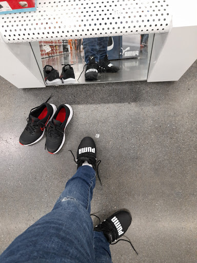 Shoe Store «WSS», reviews and photos, 7900 Sepulveda Blvd, Van Nuys, CA 91405, USA