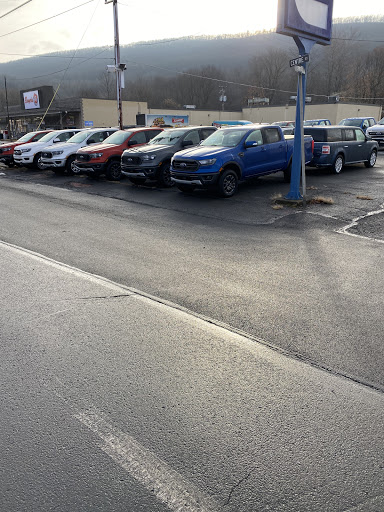 Ford Dealer «B and L Ford», reviews and photos, 130 E Centre St, Ashland, PA 17921, USA