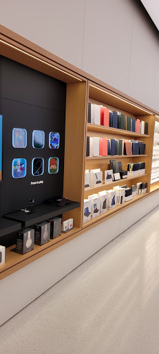 Computer Store «Apple Orland Square Mall», reviews and photos, 428 Orland Square Dr, Orland Park, IL 60462, USA