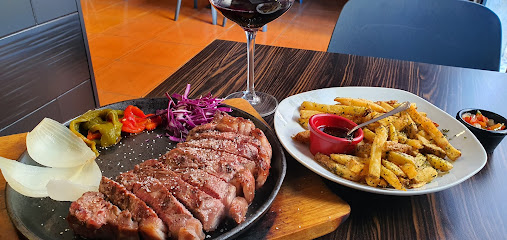 QUEBRACHO ASADOR, PARRILLA