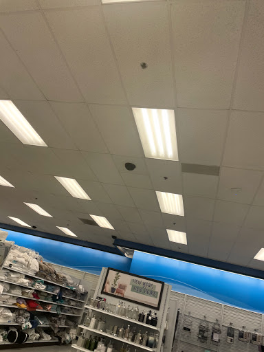 Clothing Store «Ross Dress for Less», reviews and photos, 958 W Street Rd, Warminster, PA 18974, USA