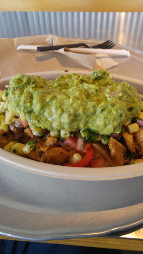 Mexican Restaurant «Chipotle Mexican Grill», reviews and photos, 775 NW Gilman Blvd, Issaquah, WA 98027, USA