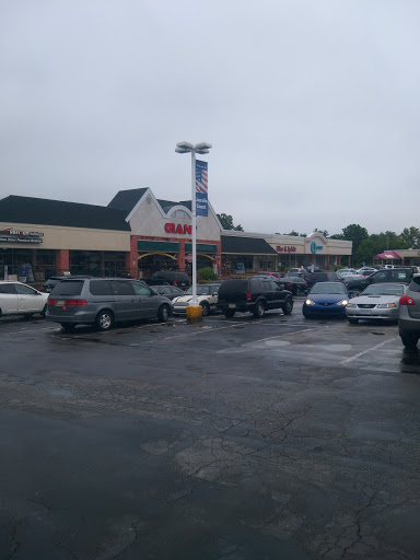 Grocery Store «Giant Food Stores», reviews and photos, 225 Lancaster Ave, Malvern, PA 19355, USA