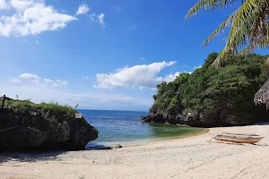 Tatlong Pulo Beach image