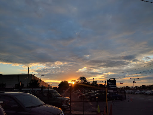 Colonial Airport Parking