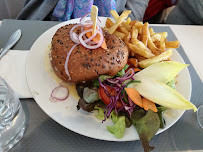 Hamburger végétarien du Restaurant Côté Plage à Veulettes-sur-Mer - n°5