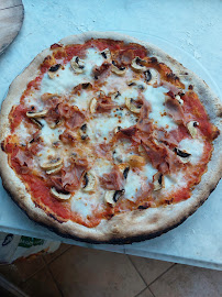 Plats et boissons du Pizzeria PIZZA LOLO à Aubagne - n°1