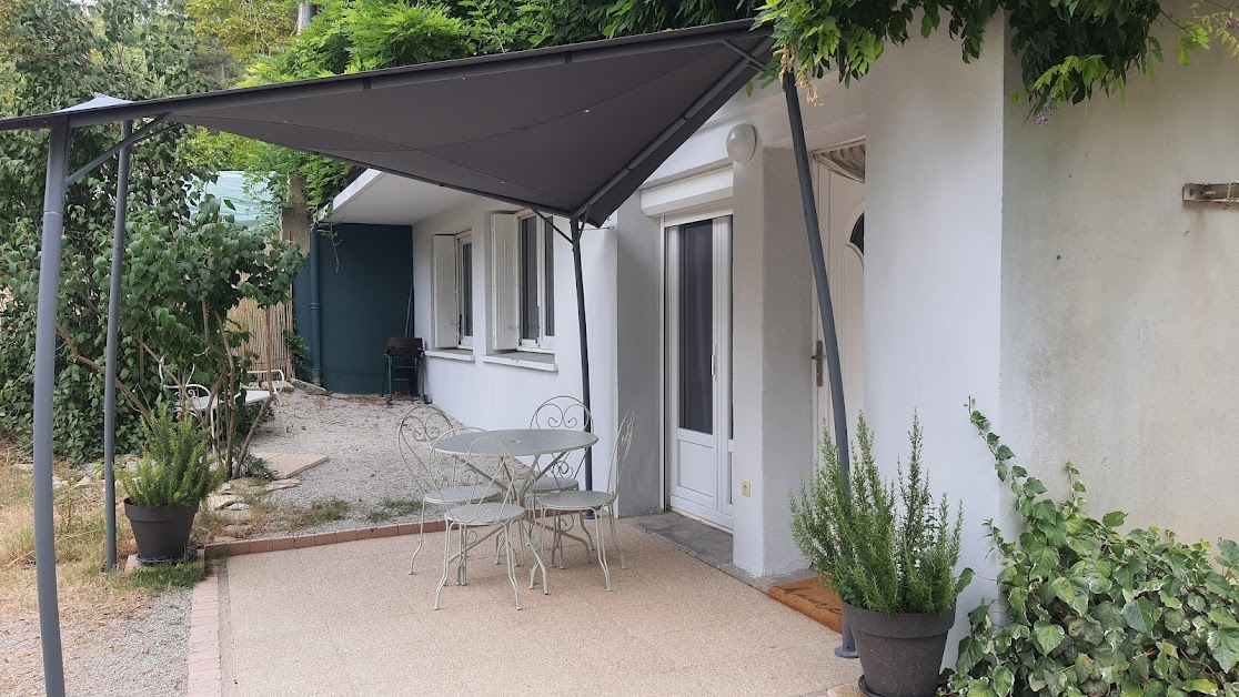 Airbnb indépendant de 50m2 au cœur du 04 à Château-Arnoux-Saint-Auban (Alpes-de-Haute-Provence 04)