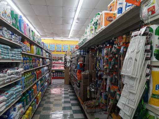 Supermarket «Pompano Supermarket», reviews and photos, 11 NE 3rd St, Pompano Beach, FL 33060, USA