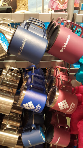 Sportswear Store «Columbia Sportswear Outlet Store», reviews and photos, 18539 Outlet Blvd #606, Chesterfield, MO 63005, USA